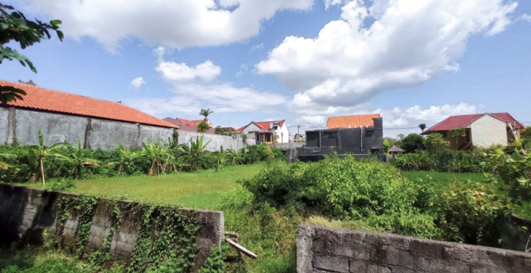 Rare Freehold Land Opportunity in Prime Petitenget