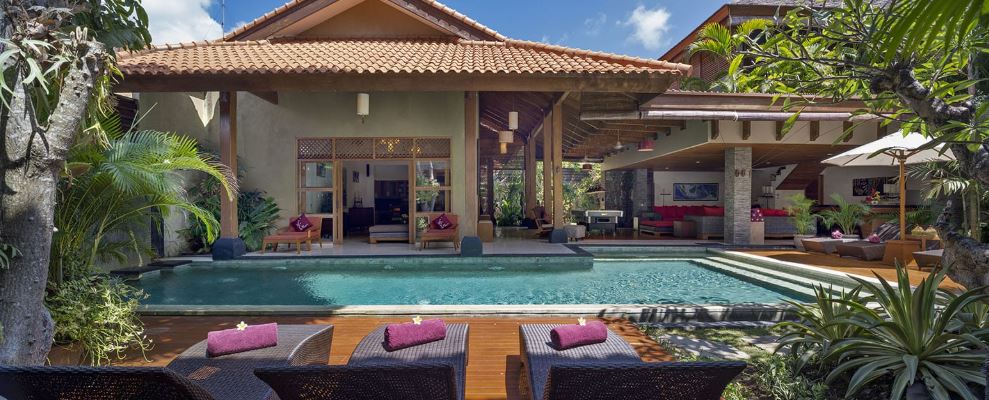 Elegant 4-Bedroom Freehold Villa in Bali for Sale, in Seminyak