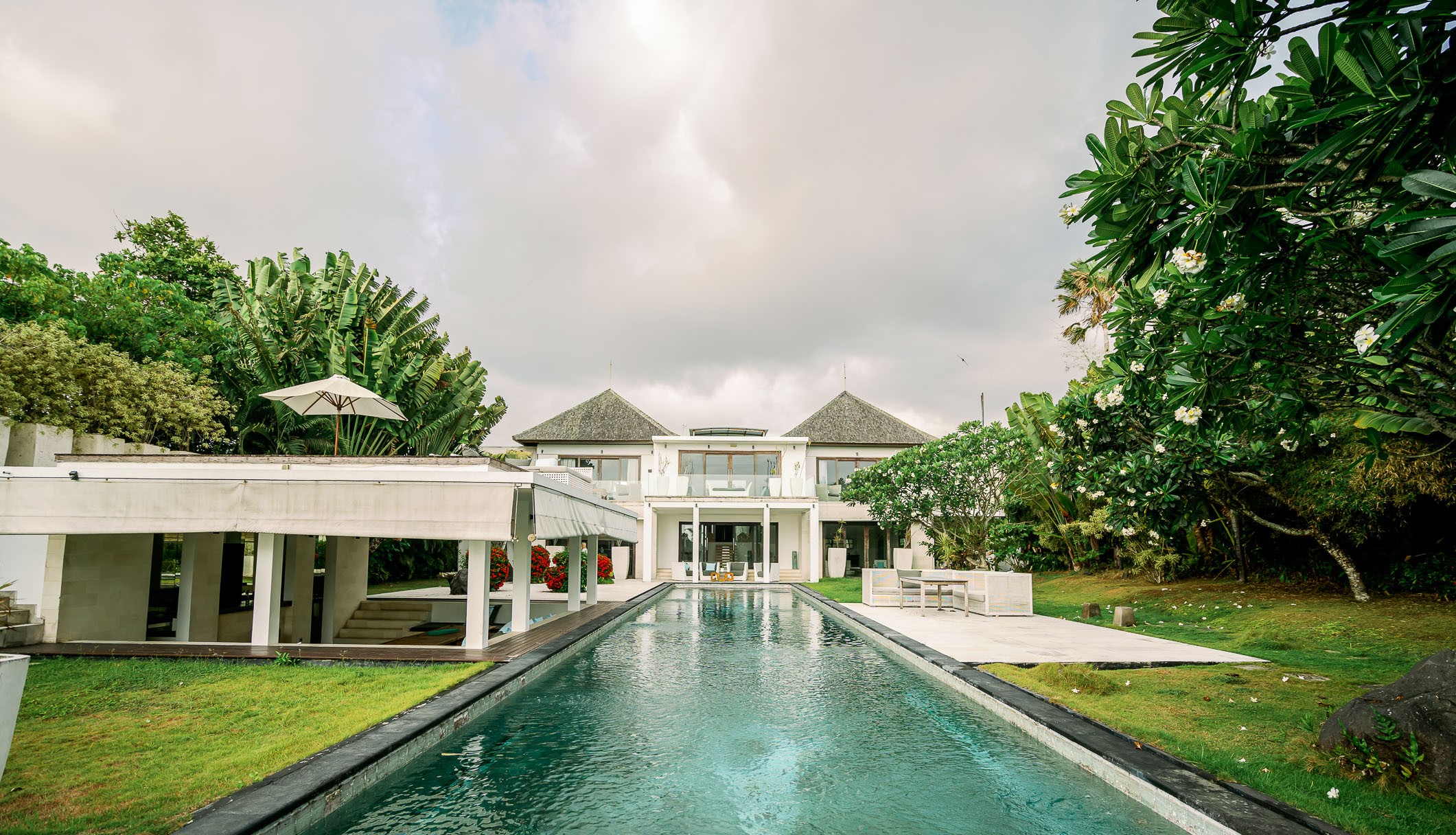 5 Bedroom Luxury Beachfront Villa For Sale in Cemagi - RF4466