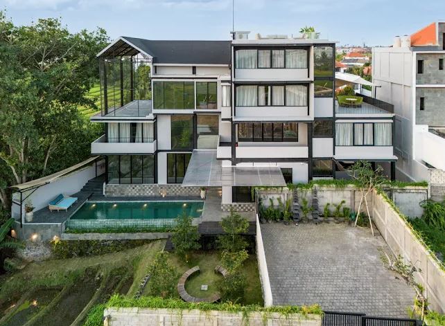 Luxury 7-Bedroom Smart Villa in Cemagi – Modern Design, Ocean Views & Prime Location Near Canggu