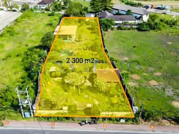 LAND FOR SALE IN CANGGU – BATU BOLONG BEACH AREA 2,300M², CLOSE TO THE BEACH